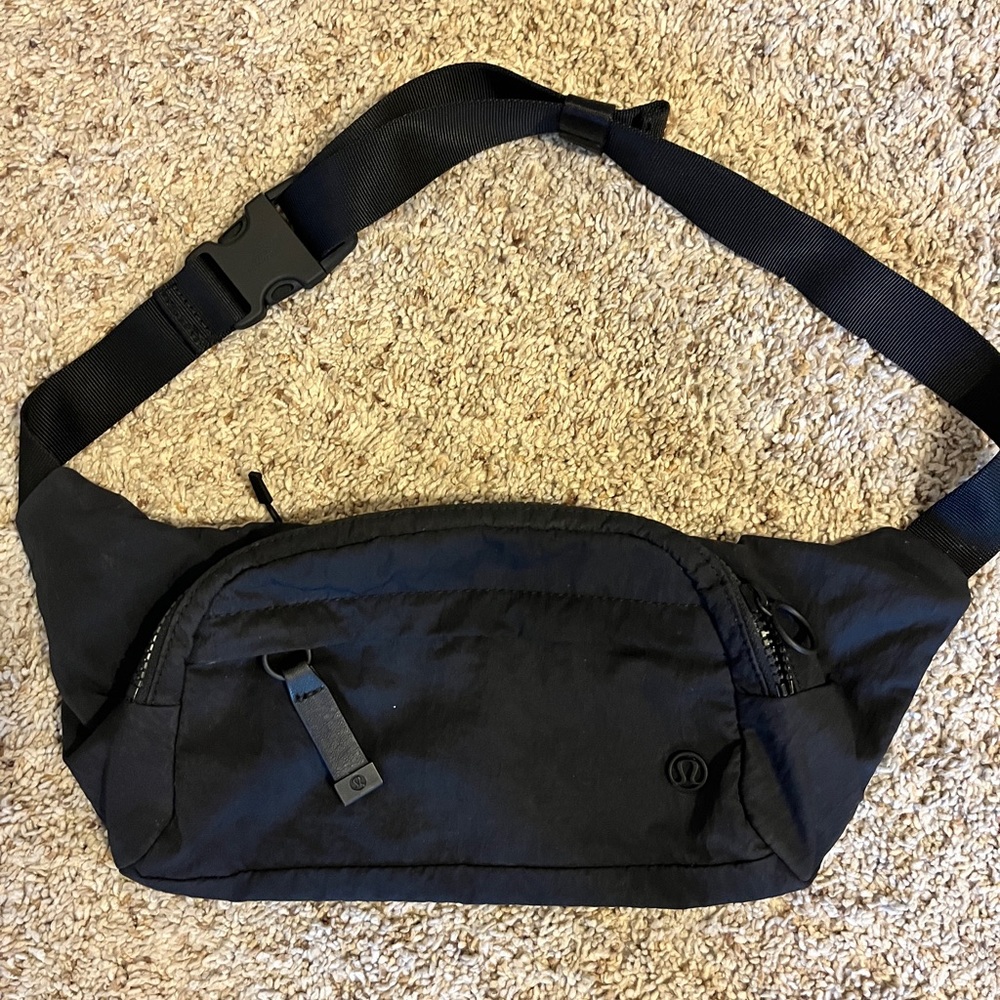 Lululemon Fanny pack